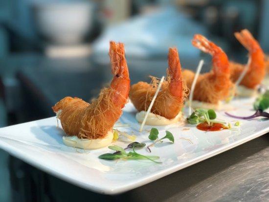 aQui Restaurant & Bar